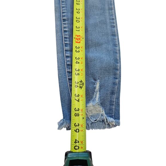 Garage Women's Denim High Rise Jegging Jean Distressed Hem Size 3 NWT - Picture 9 of 10